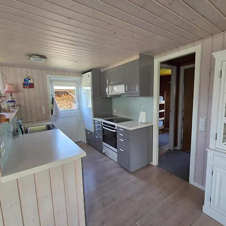 Semesterbostad 4 Star In Hals