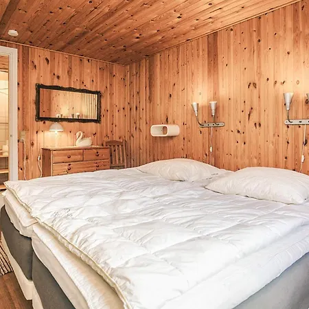 Semesterbostad 4 Star In *